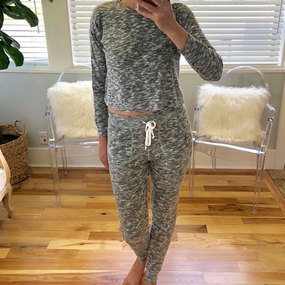 1 LEFT•Cozy Lounge Wear  Jogger Set - Picture 5 of 5